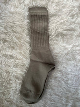 Load image into Gallery viewer, Solid Slouch Socks
