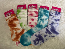 Load image into Gallery viewer, Tie Dye Slouch Socks
